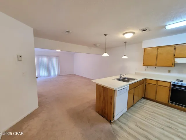 $1,450 | 2026 Baker Court, Unit 21, Panama City, FL 32401