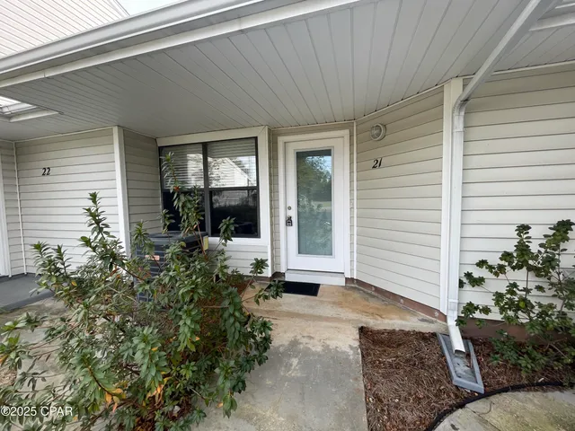 $1,450 | 2026 Baker Court, Unit 21, Panama City, FL 32401