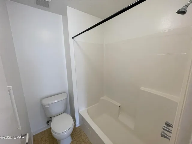 $1,450 | 2026 Baker Court, Unit 21, Panama City, FL 32401