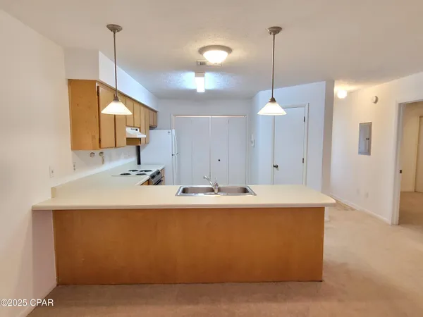$1,400 | 2026 Baker Court, Unit 21, Panama City, FL 32401