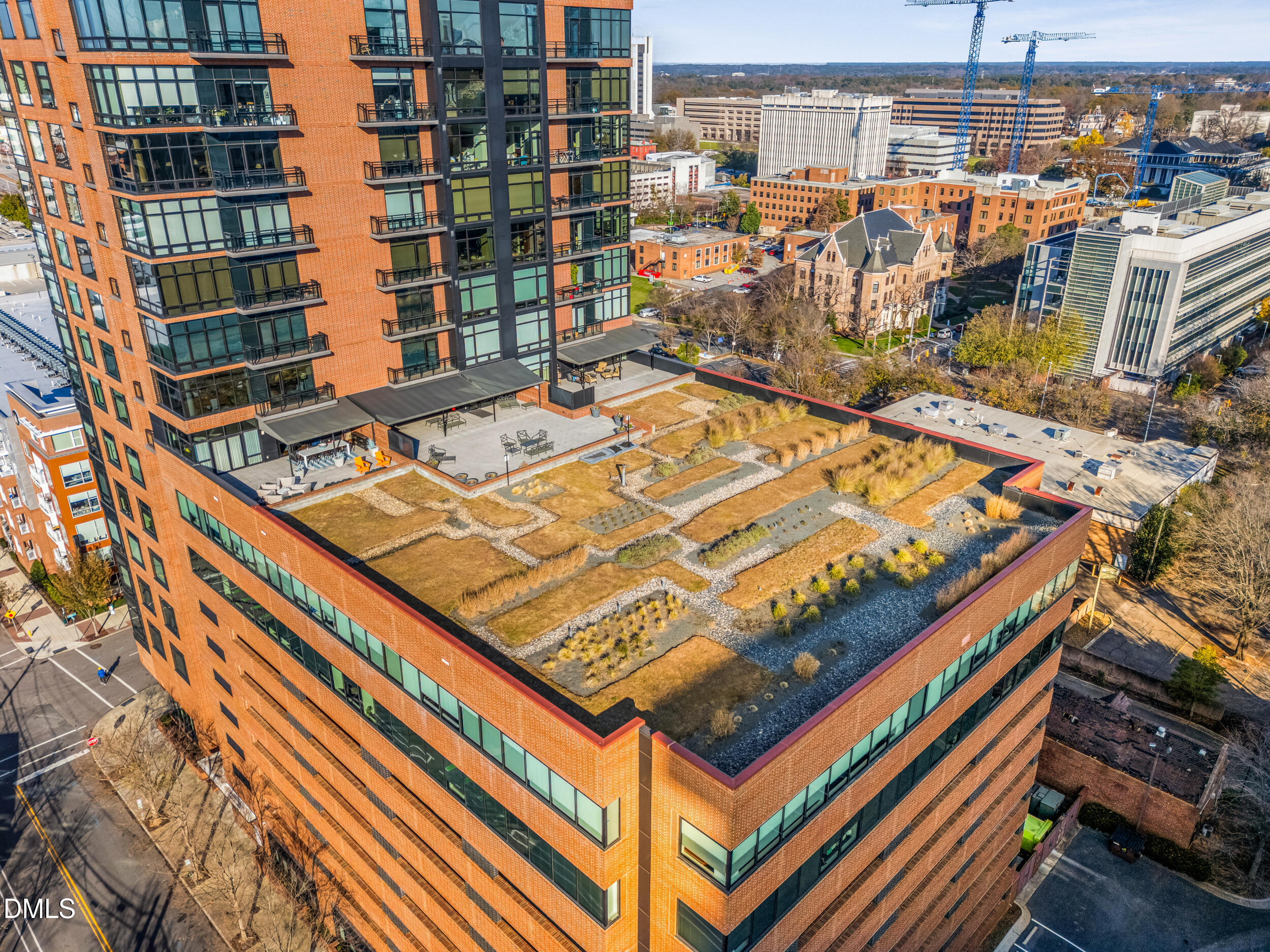 122 North Harrington Street Raleigh, NC 27603 - Photo 3 of 46