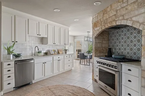 $1,450,000 | 9905 Charthouse Cove, Austin, TX 78730