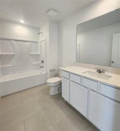 $2,700 | 2215 Green Valley Street, Daytona Beach, FL 32124