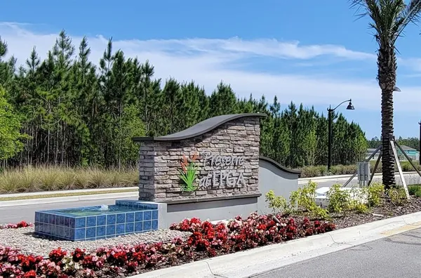 $2,700 | 2215 Green Valley Street, Daytona Beach, FL 32124