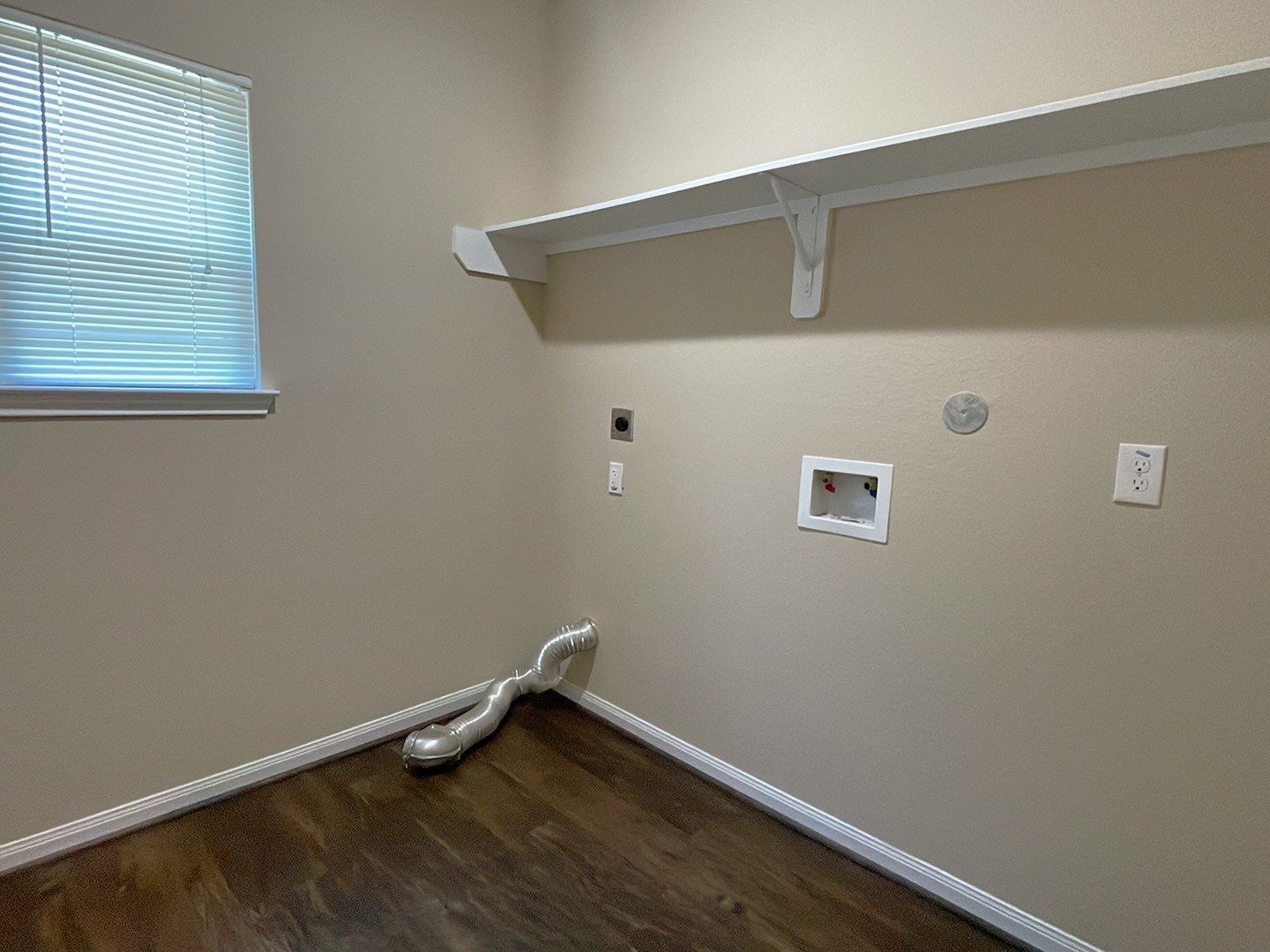 8138 Gallahad Street, Unit A Houston, TX 77078 - Photo 21 of 26 a view of small space with wooden floor