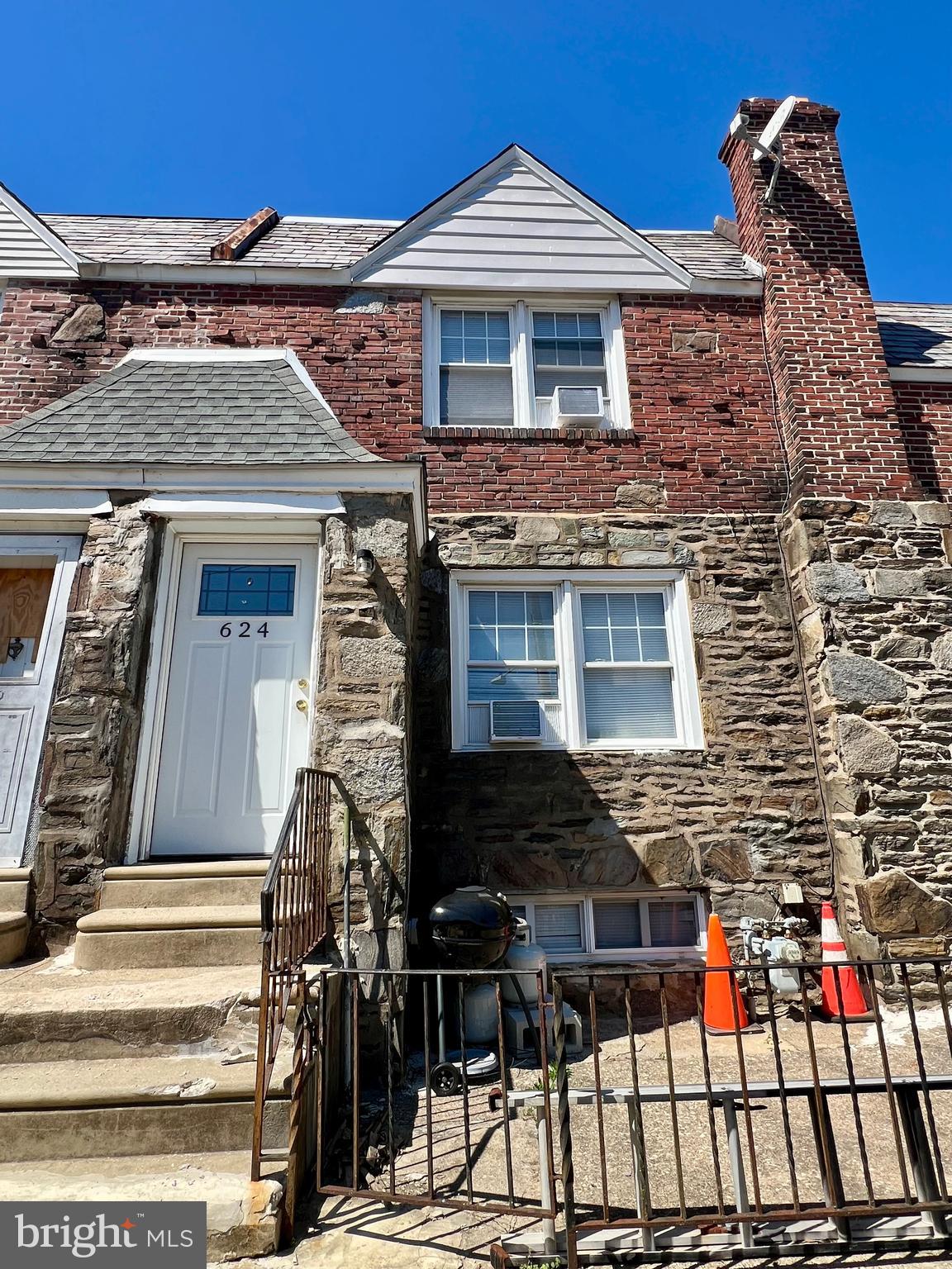 624 Briarcliff Road, Unit MAIN Upper Darby, PA 19082 - Photo 3 of 20 a front view of a house