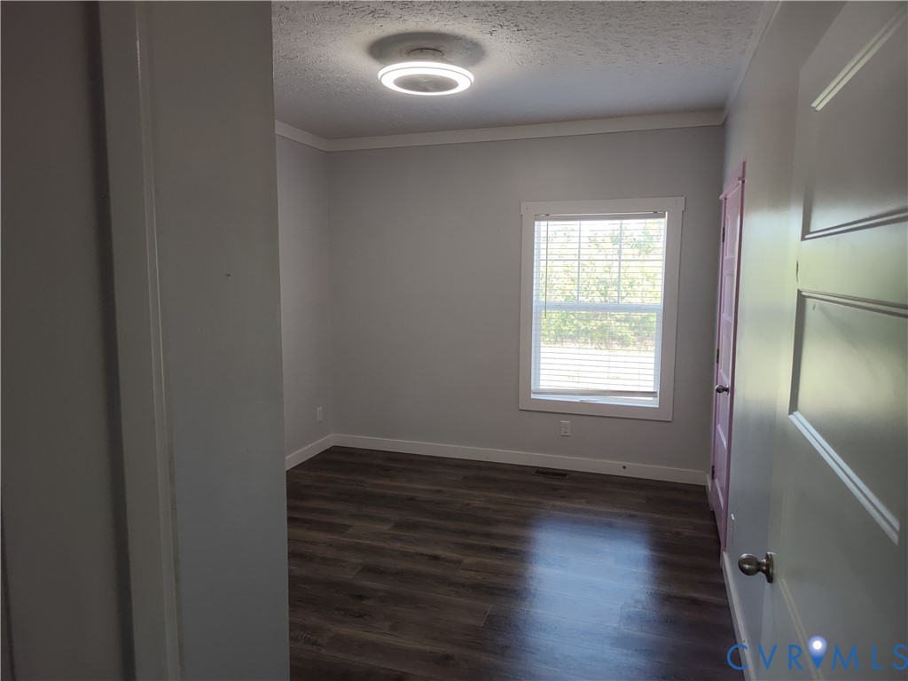13110 Continental Road Wilsons, VA 23894 - Photo 32 of 61