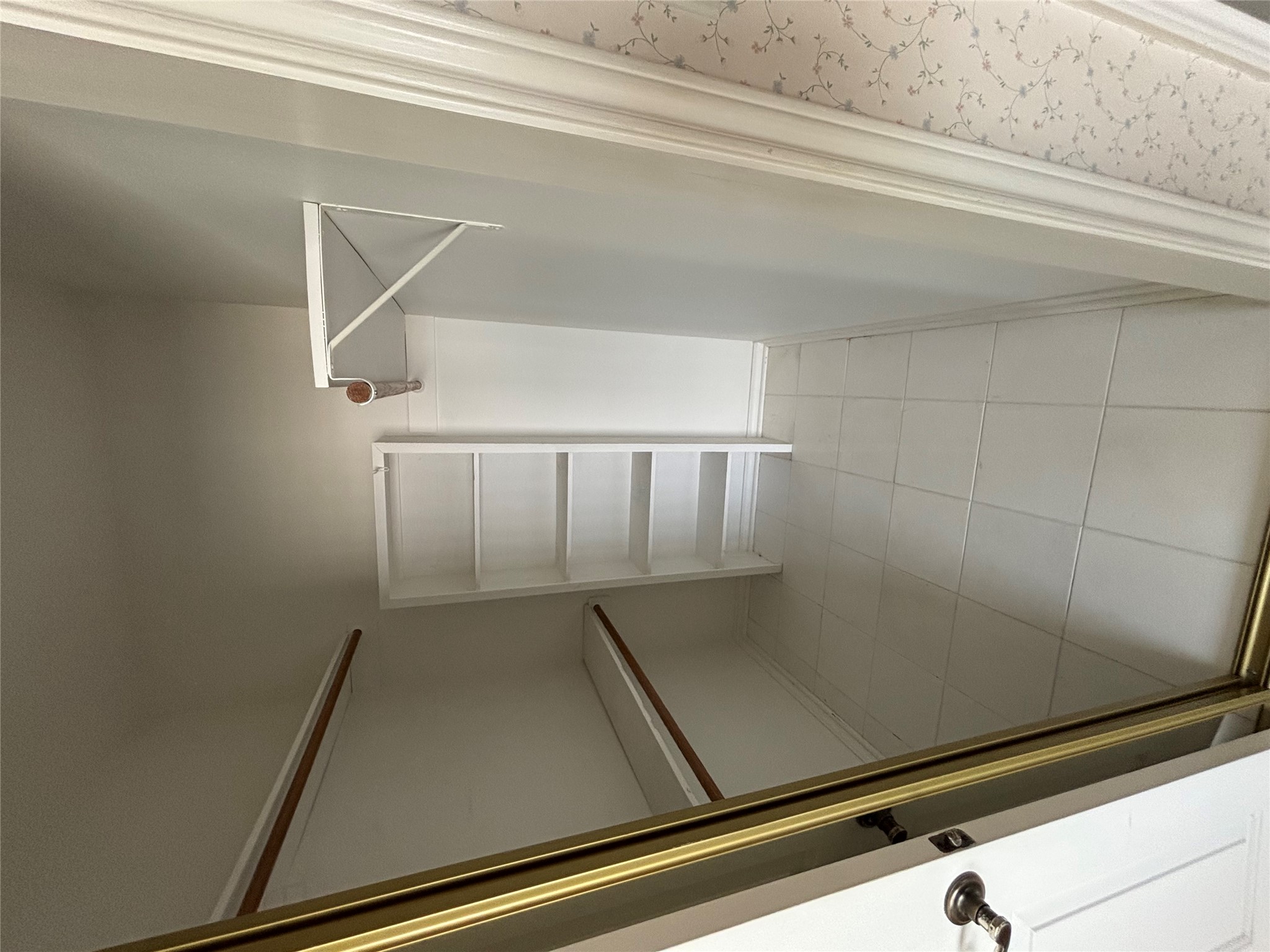140 County Road 167 Georgetown, TX 78626 - Photo 16 of 21 a view of closet