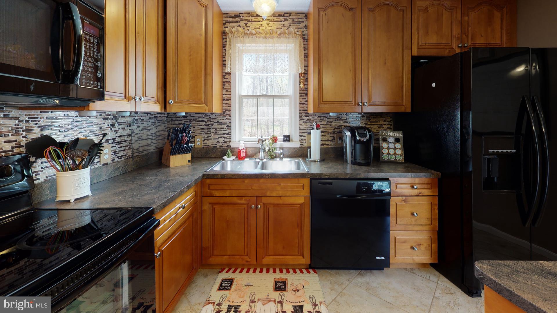 30135 Huntt Road Mechanicsville, MD 20659 - Photo 8 of 40 Kitchen
