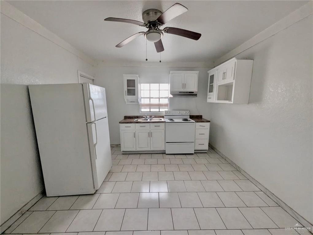 8014 North Lopez Street Rio Grande City, TX 78582 - Photo 16 of 28