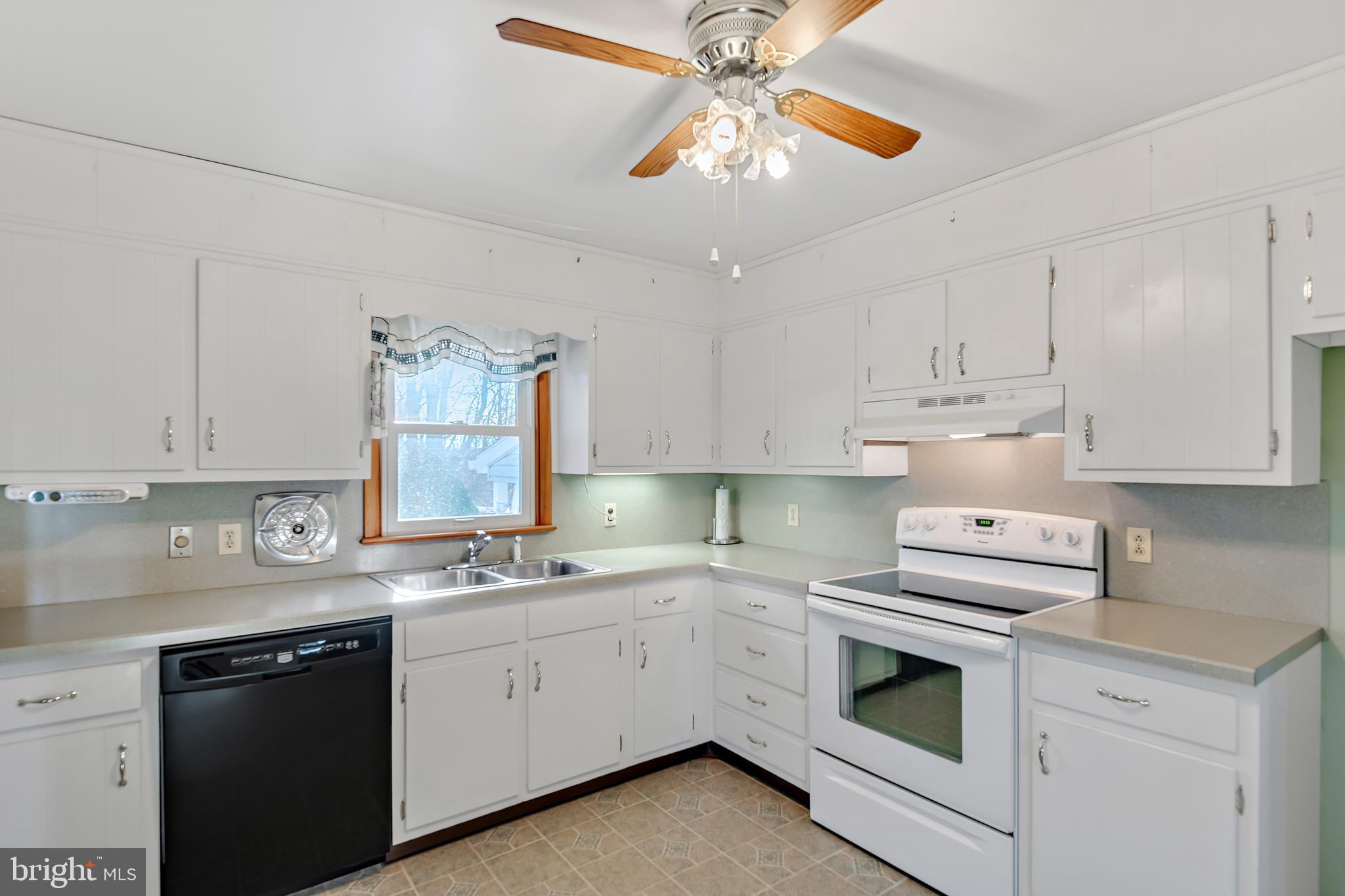 1218 Walnut Bottom Road Carlisle, PA 17015 - Photo 12 of 32 Gallery Image 12