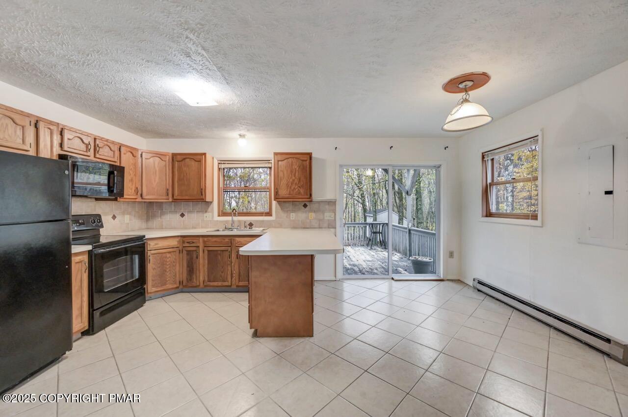 38 Spokane Road Albrightsville, PA 18210 - Photo 11 of 69 38 Spokane Rd 09 Large