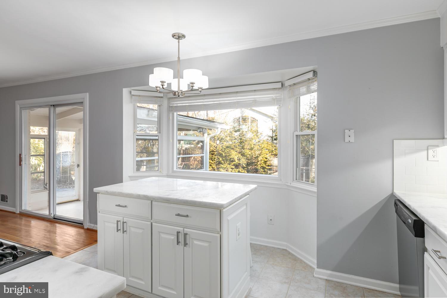 3604 Cornell Road Fairfax, VA 22030 - Photo 7 of 40 Gallery Image 7