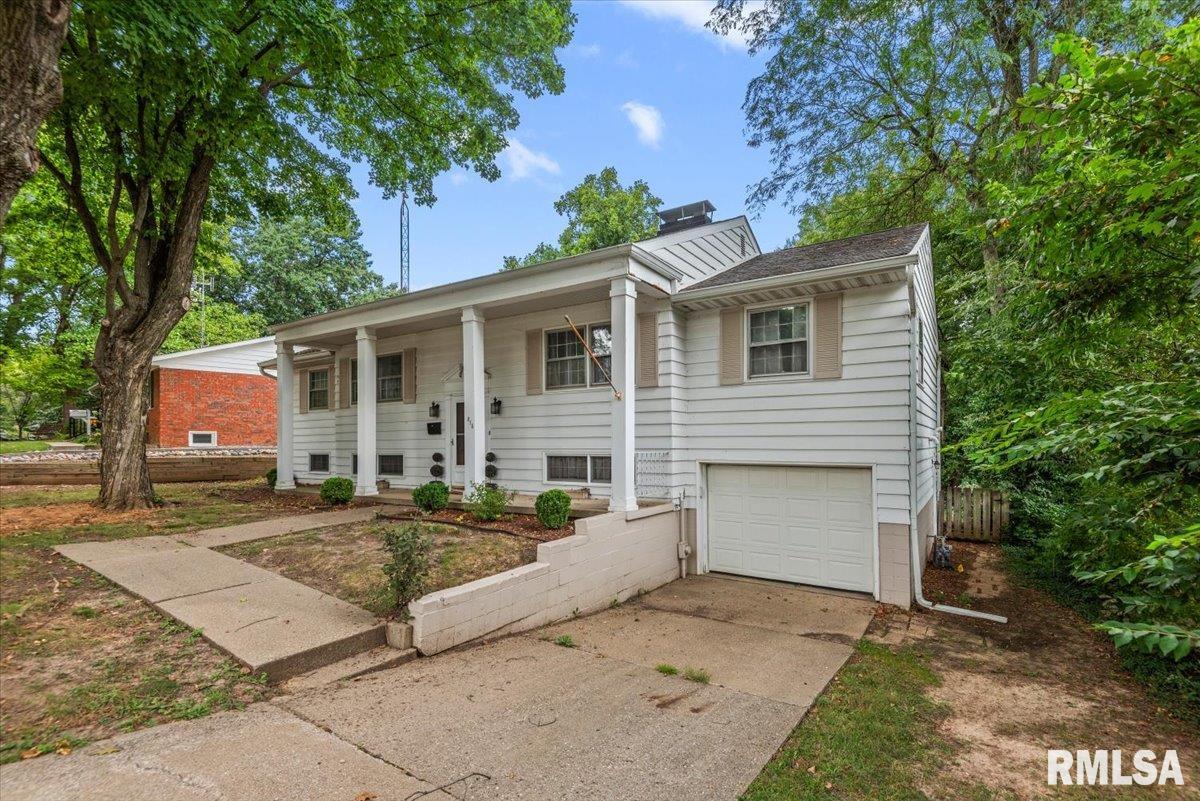 816 Independence Ridge Springfield, IL 62702 - Photo 2 of 45 Gallery Image 2