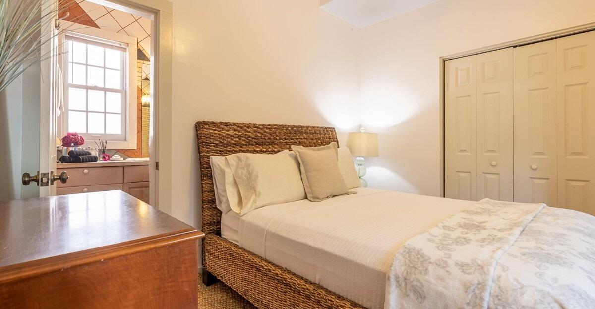 1311 Newton Street Key West, FL 33040 - Photo 10 of 14 1311 Newton-10