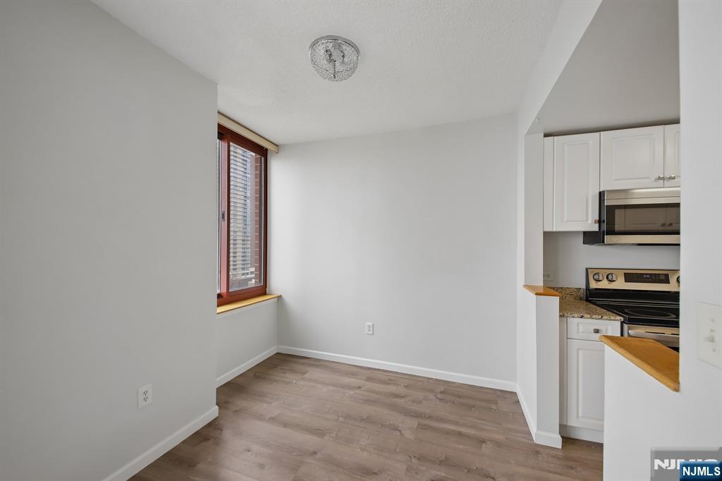 100 Old Palisade Road, Unit 2209 Fort Lee, NJ 07024 - Photo 11 of 27