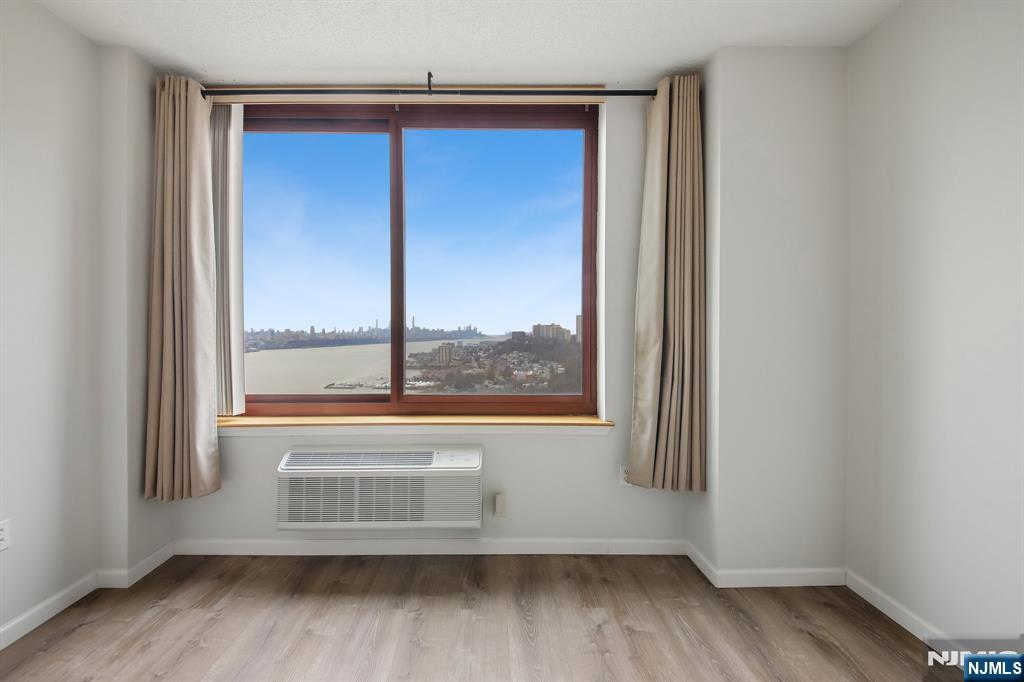 100 Old Palisade Road, Unit 2209 Fort Lee, NJ 07024 - Photo 19 of 27