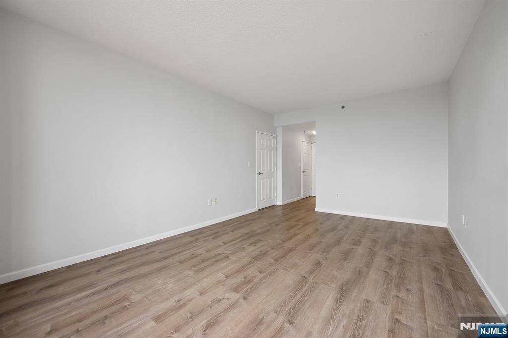 100 Old Palisade Road, Unit 2209 Fort Lee, NJ 07024 - Photo 20 of 27