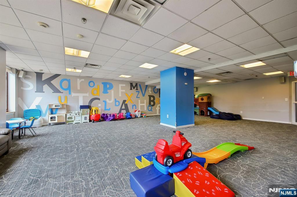 100 Old Palisade Road, Unit 2209 Fort Lee, NJ 07024 - Photo 23 of 27