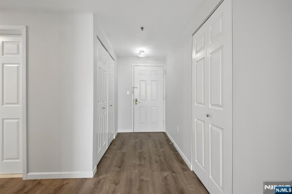 100 Old Palisade Road, Unit 2209 Fort Lee, NJ 07024 - Photo 4 of 27