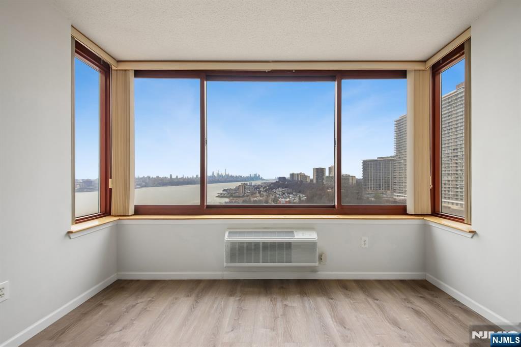 100 Old Palisade Road, Unit 2209 Fort Lee, NJ 07024 - Photo 8 of 27