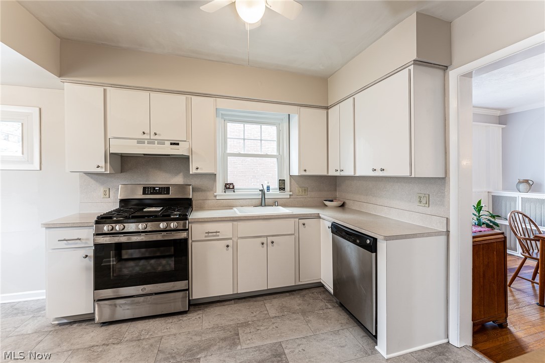 3031 East Overlook Road Cleveland, OH 44118 - Photo 8 of 27 Gallery Image 8