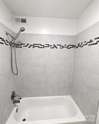 $179,000 | 8021 Cedar Glen Drive, Charlotte, NC 28212