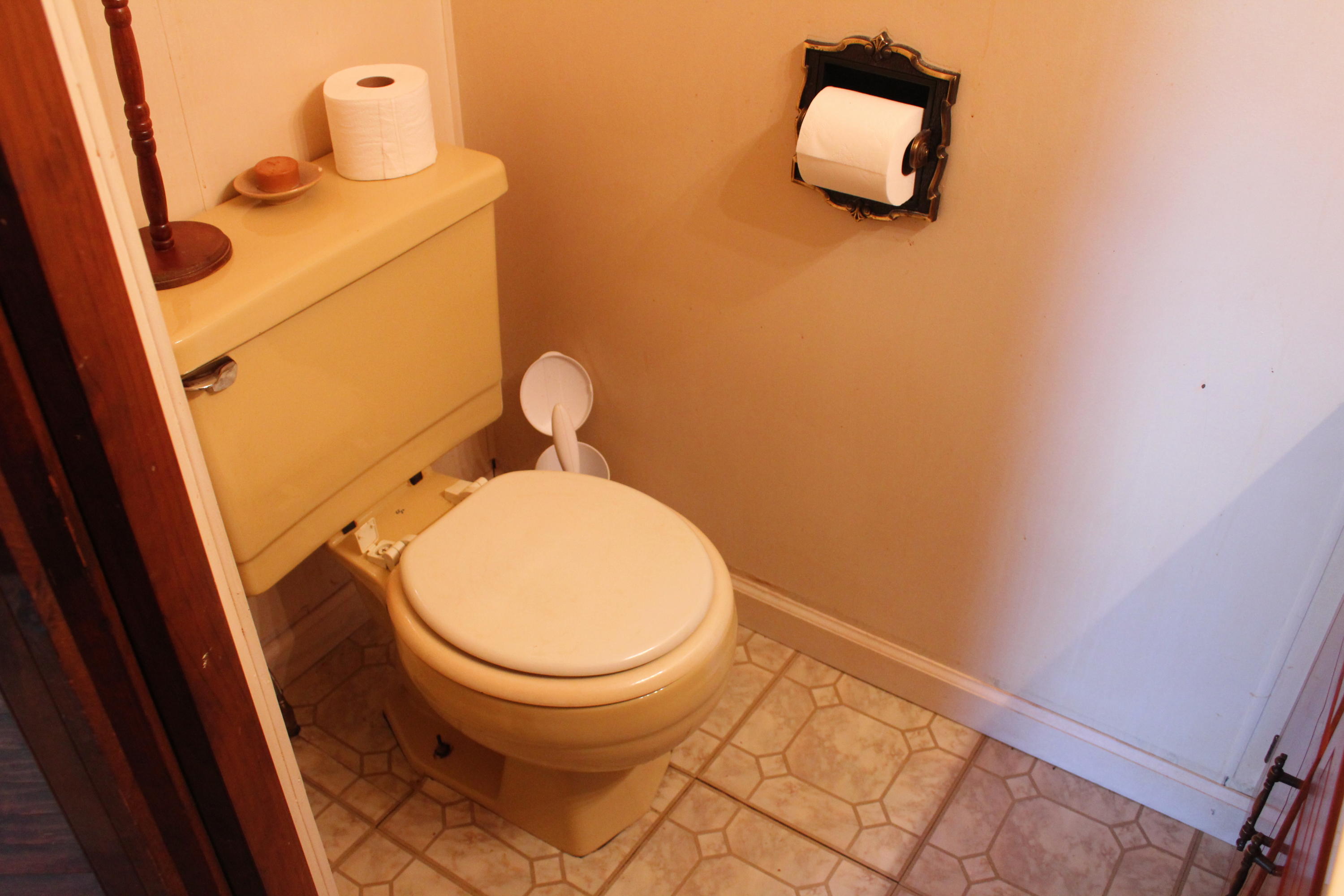 1496 Robin Roost Road Jumping Branch, WV 25969 - Photo 14 of 19 Gallery Image 14