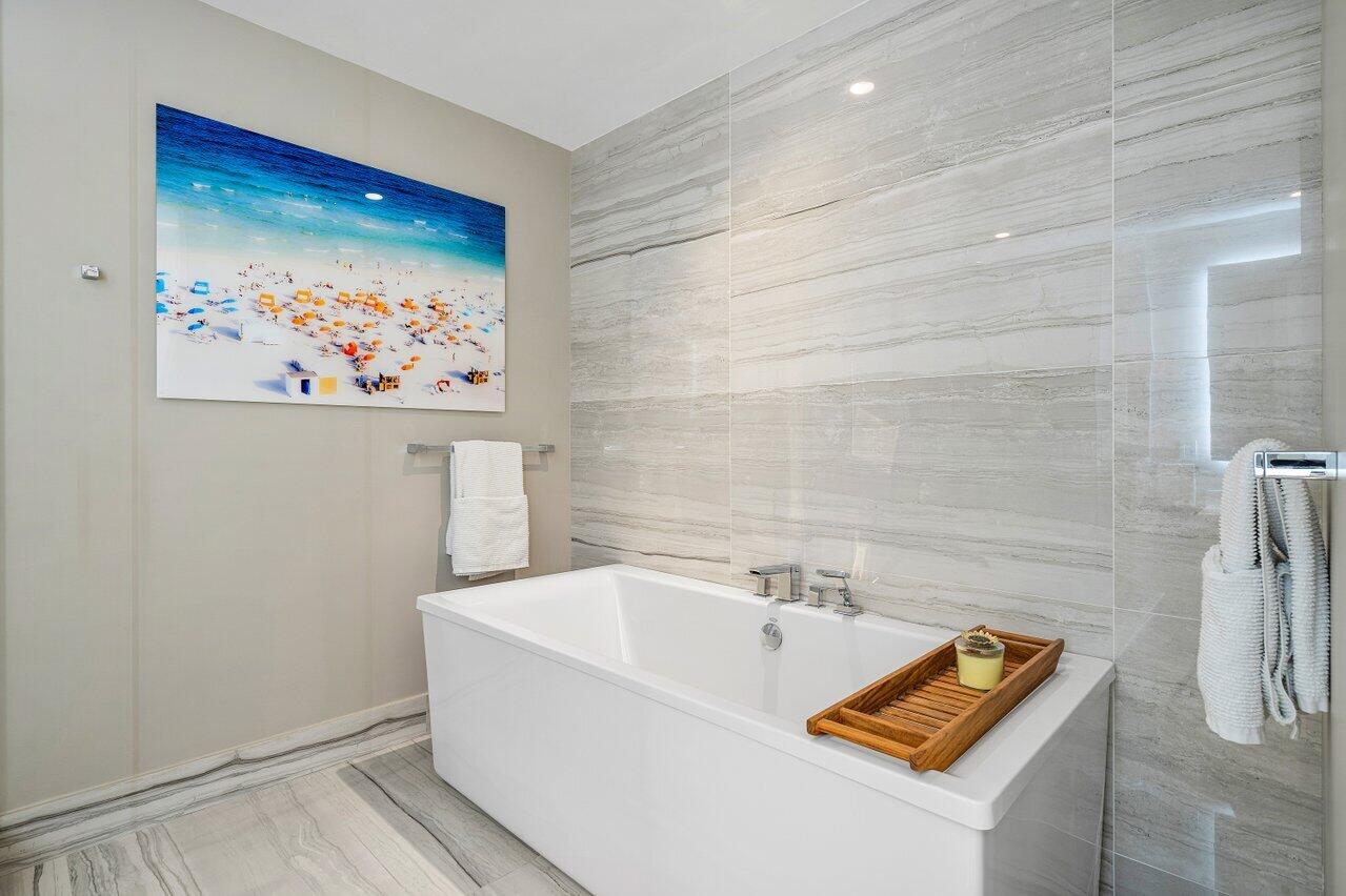 155 East Boca Raton Road, Unit 1015 Boca Raton, FL 33432 - Photo 23 of 43 Master Bath