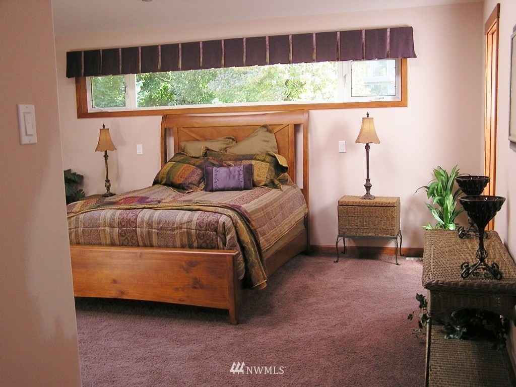 1405 North 38th Street Renton, WA 98056 - Photo 6 of 11