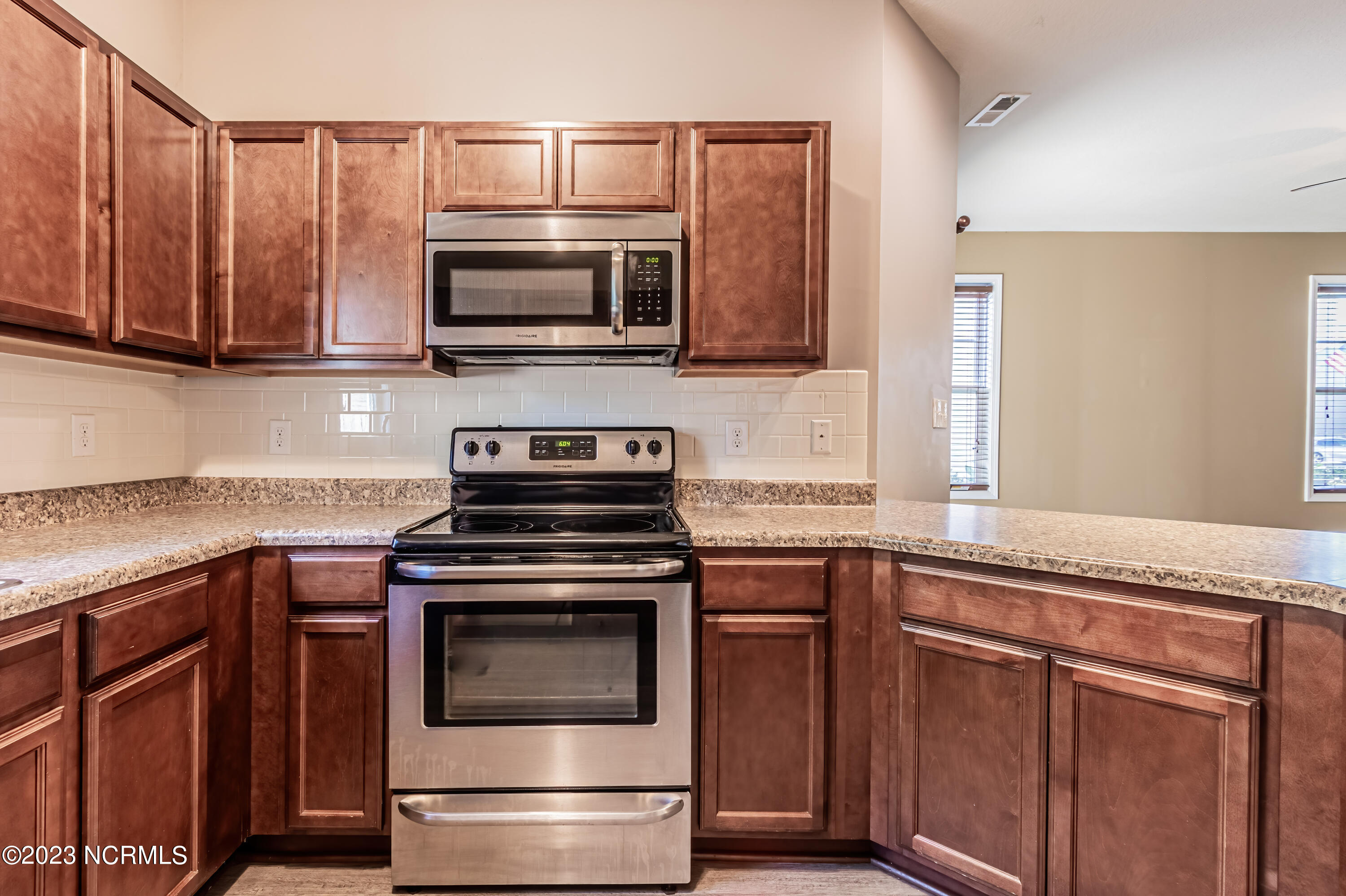 316 Frisco Way Holly Ridge, NC 28445 - Photo 17 of 68 Kitchen
