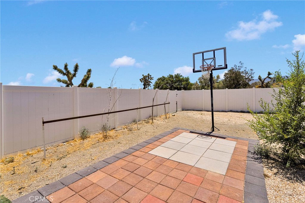 3677 Arcadia Road Phelan, CA 92371 - Photo 14 of 28