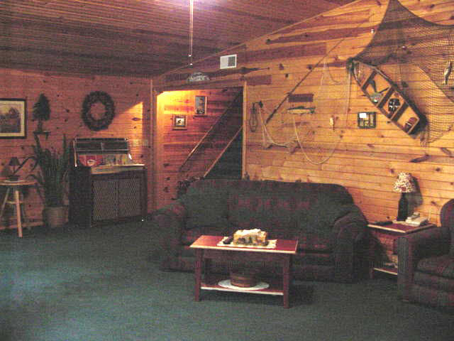 7949 Pomeroy Road Rockton, IL 61072 - Photo 3 of 6 a view of room with window