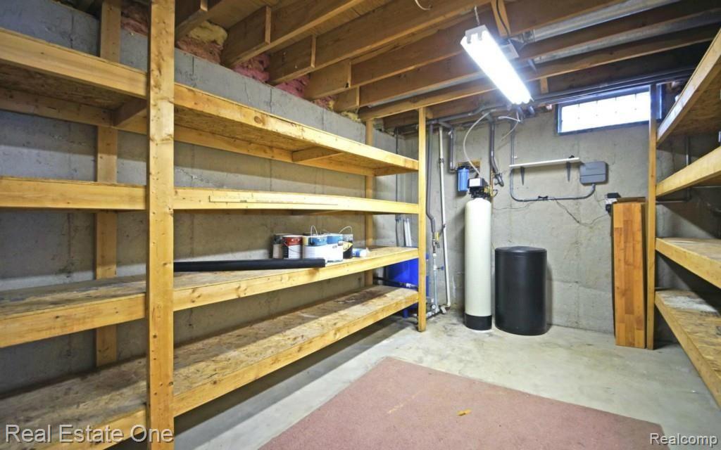 5481 Ford Road Commerce Township, MI 48382 - Photo 19 of 25 18-Ford.jpg