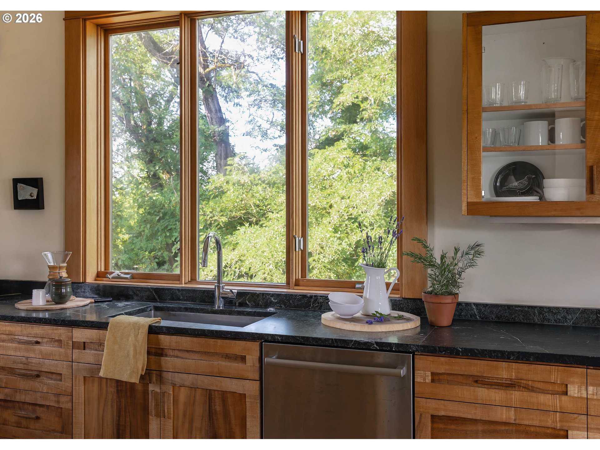16200 Northwest Gillihan Road Portland, OR 97231 - Photo 16 of 48
