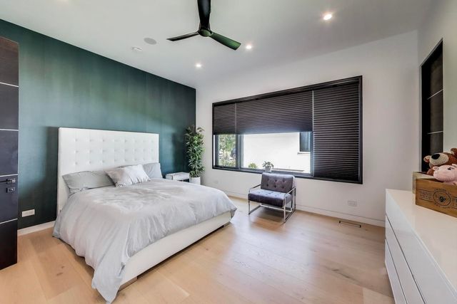 $2,200,000 | 821 Harms Road, Glenview, IL 60025