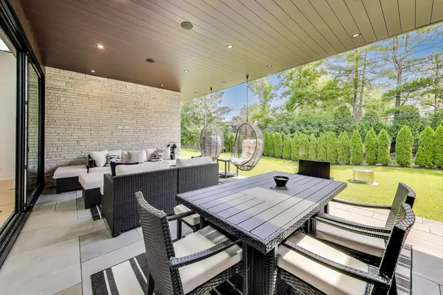 $2,200,000 | 821 Harms Road, Glenview, IL 60025