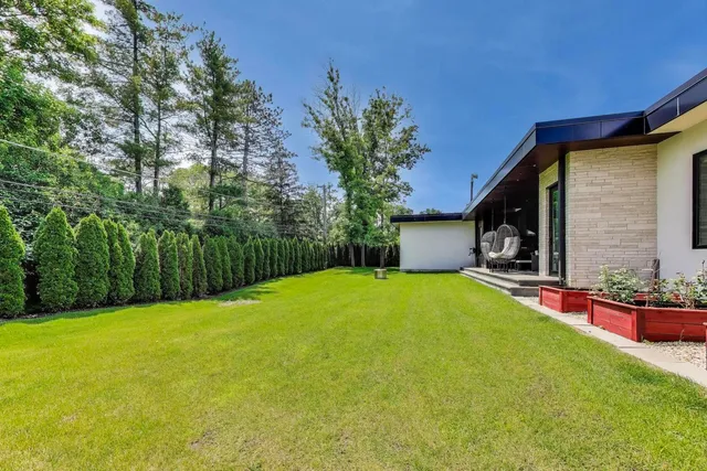 $2,200,000 | 821 Harms Road, Glenview, IL 60025