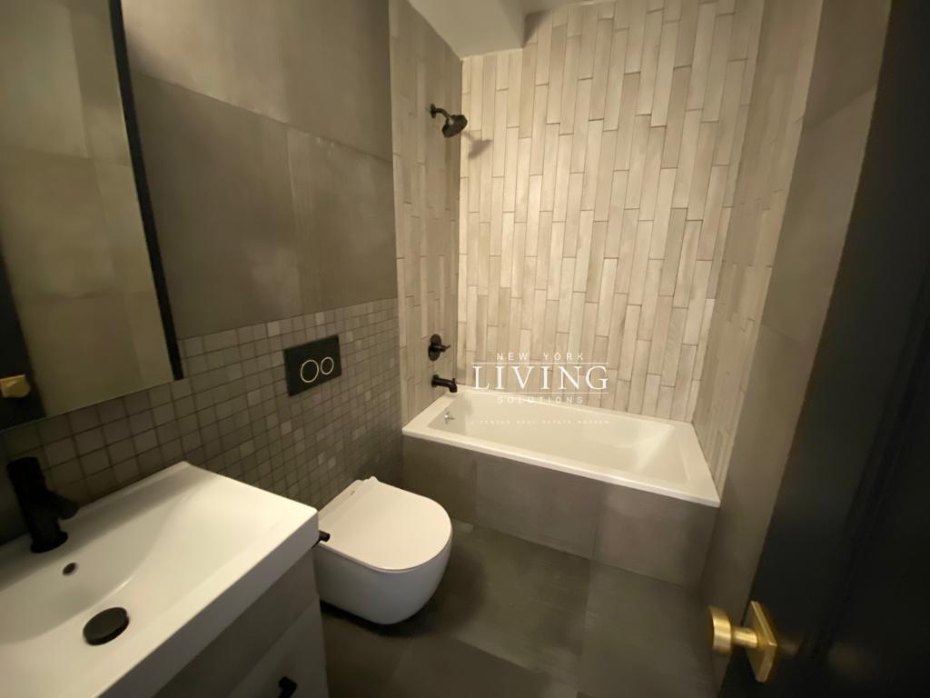 561 4th Avenue, Unit 5B Brooklyn, NY 11215 - Photo 6 of 10