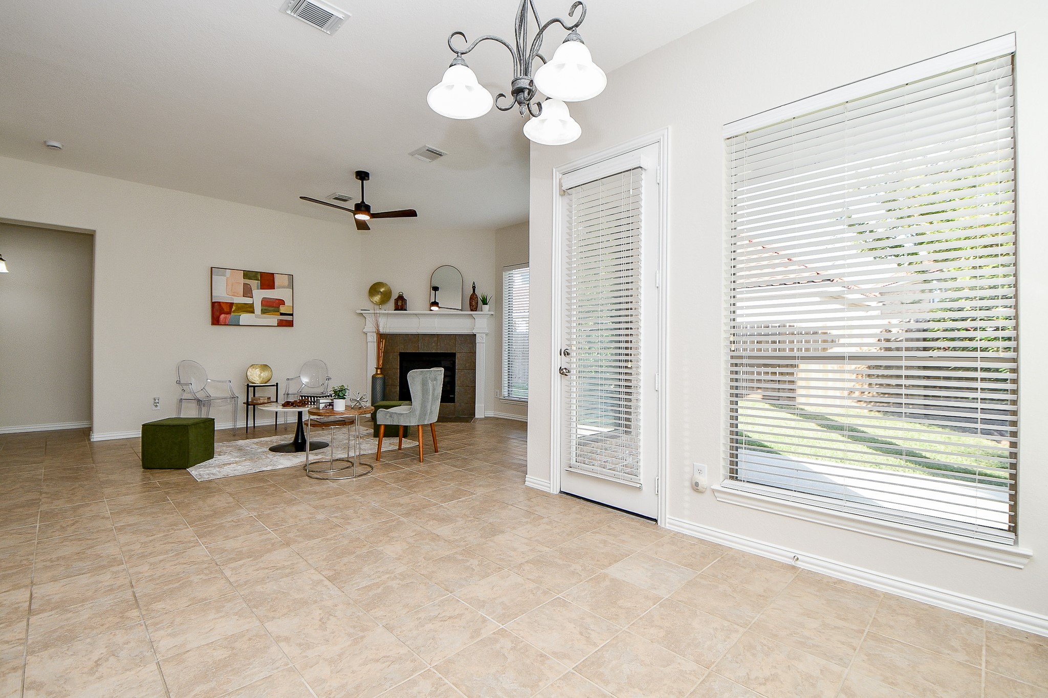 45 Cherry Hills Houston, TX 77064 - Photo 18 of 49 View from the breakfast room to the family room.