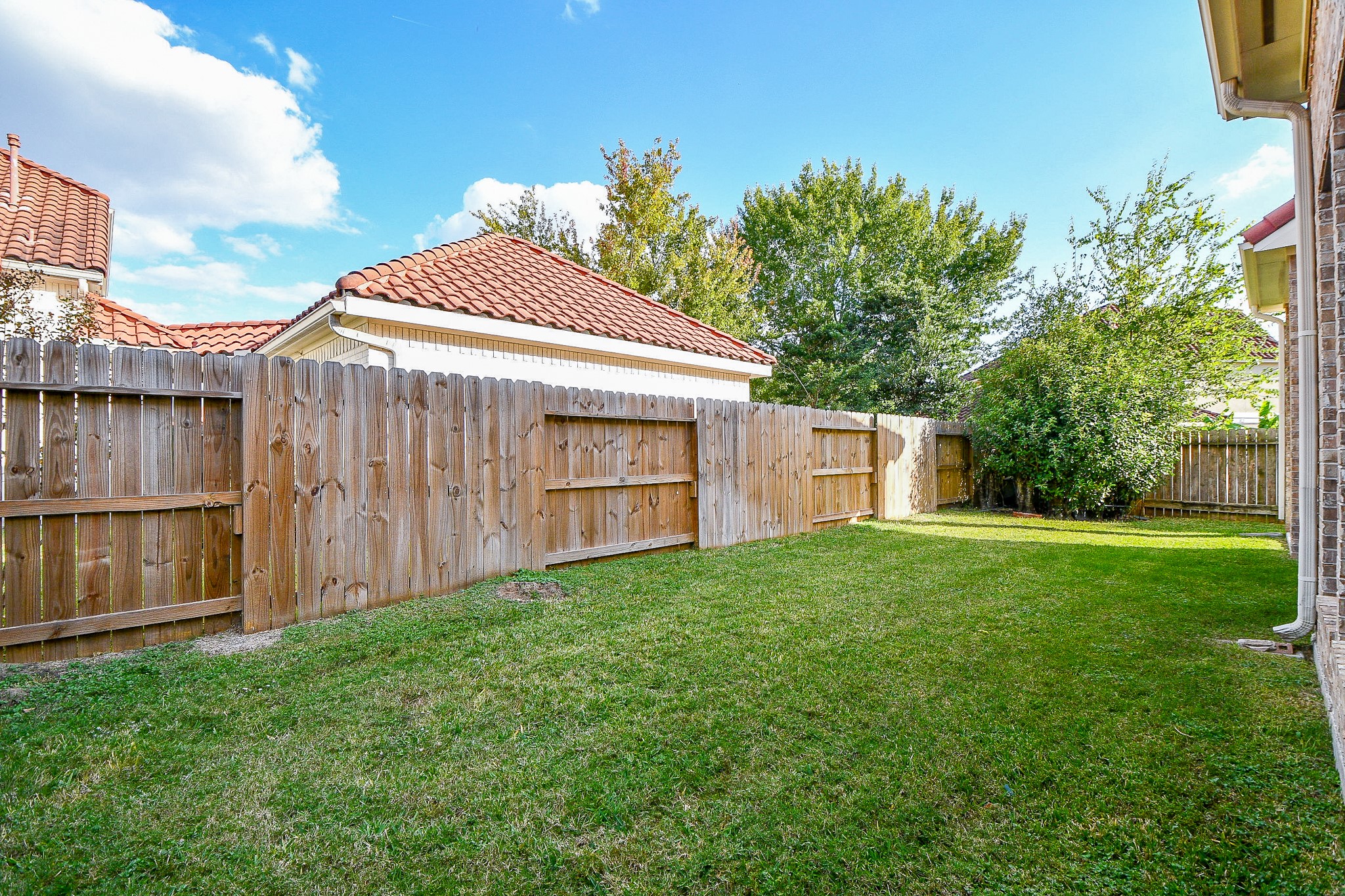 45 Cherry Hills Houston, TX 77064 - Photo 49 of 49 View of the backyard.