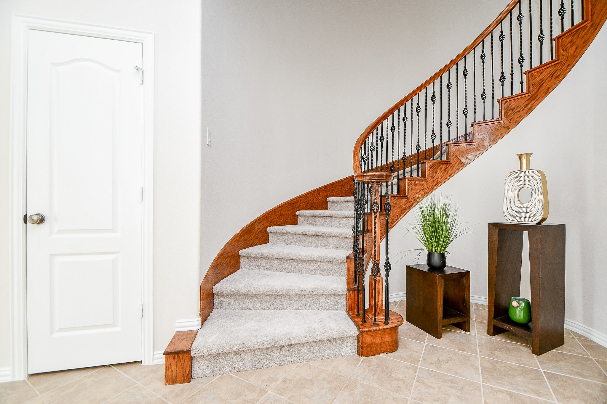 45 Cherry Hills Houston, TX 77064 - Photo 10 of 49 a view of entryway with an entryway
