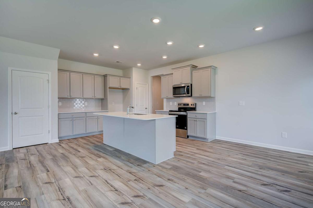 128 St Annes Place Covington, GA 30016 - Photo 11 of 30