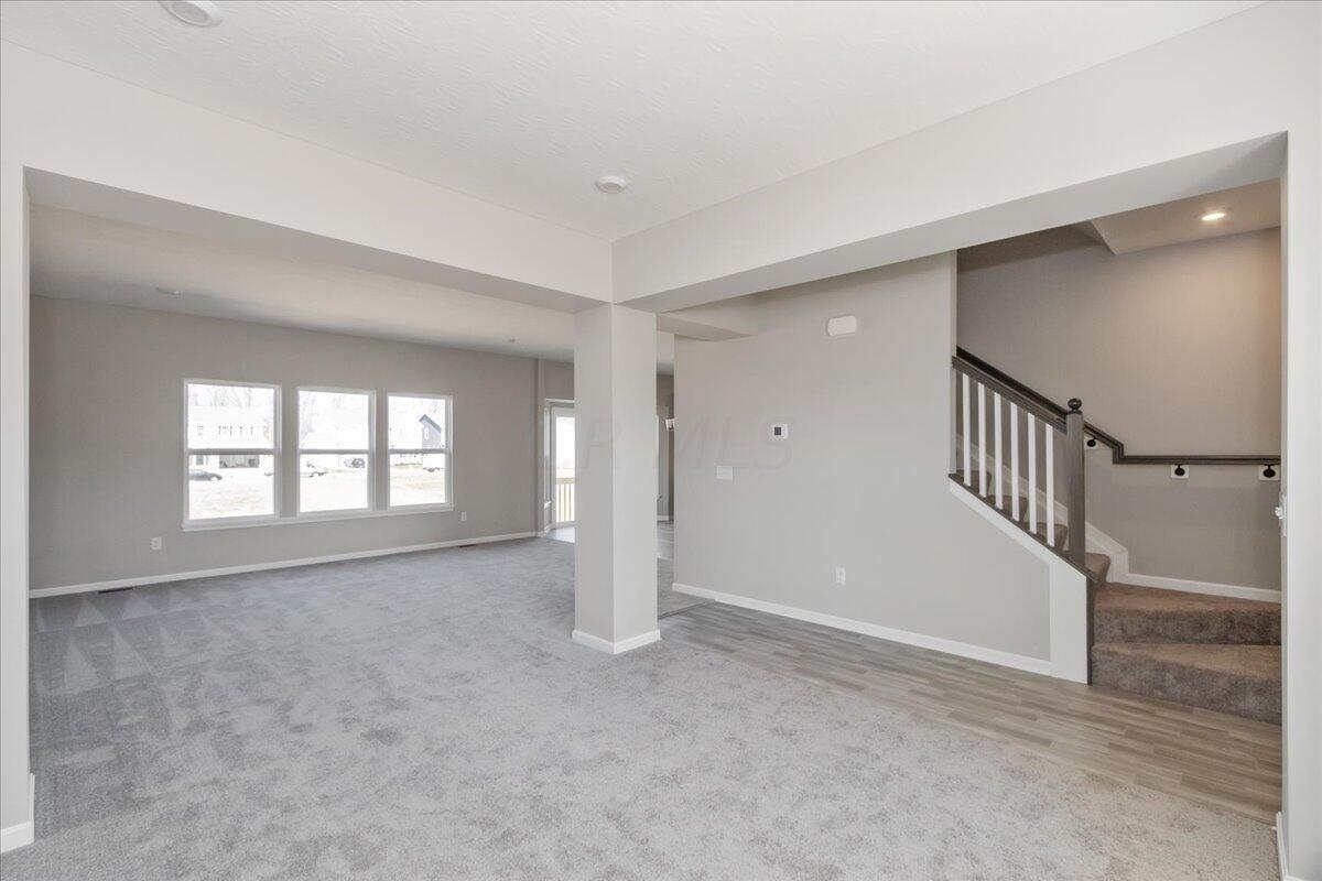 453 Randall Road Delaware, OH 43015 - Photo 14 of 37 14-Living Room