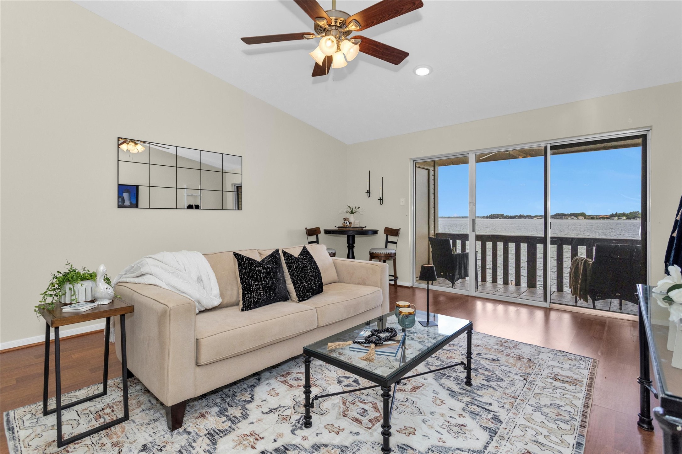 801 River Road, Unit 104E Montgomery, TX 77356 - Photo 11 of 47 Gallery Image 11