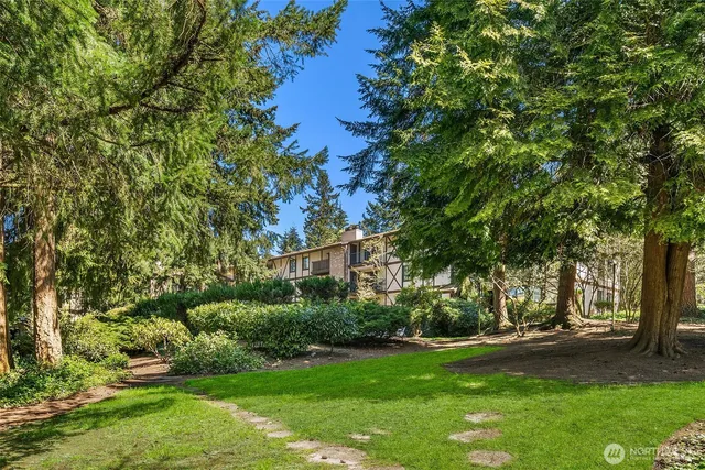 $230,000 | 4501 Grandview Drive West, Unit T105, University Place, WA 98466