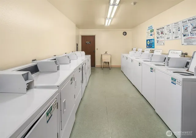 $230,000 | 4501 Grandview Drive West, Unit T105, University Place, WA 98466