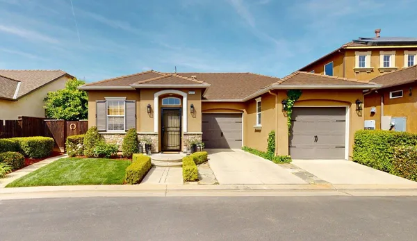 $417,000 | 4207 Serena Lane, Clovis, CA 93619