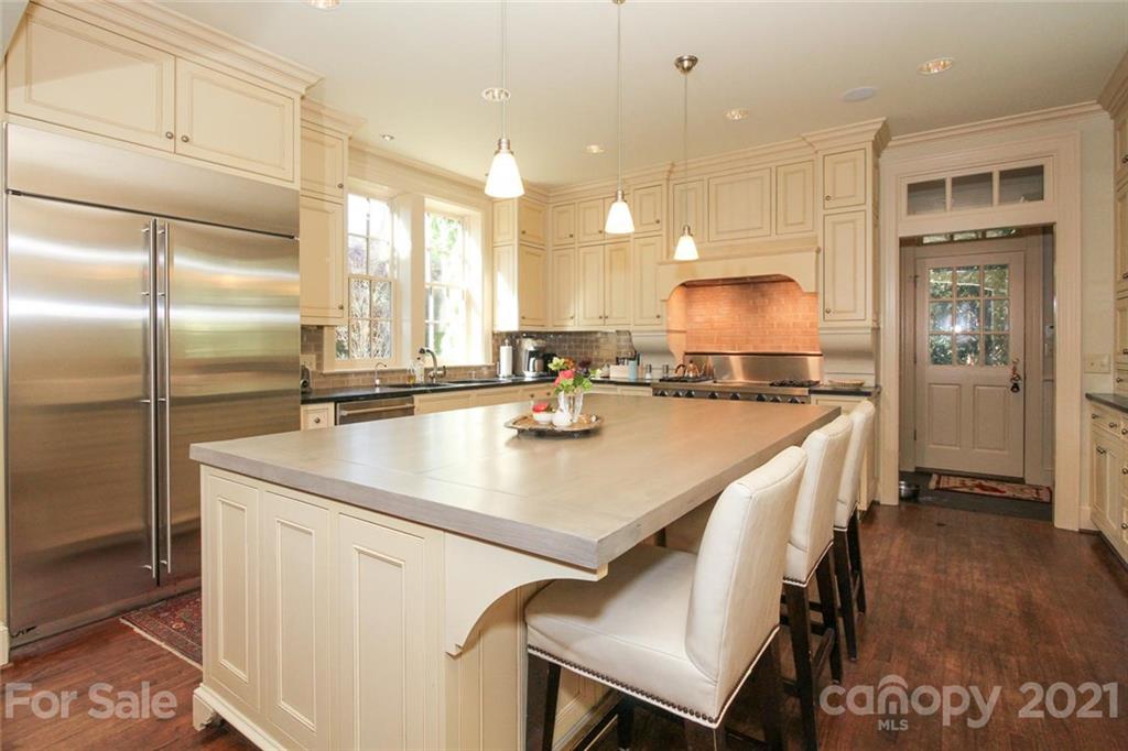 240 Colville Road Charlotte, NC 28207 - Photo 14 of 39 Gallery Image 14