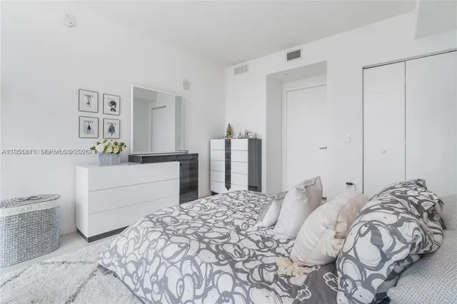 $3,500 | 1100 South Miami Avenue, Unit 1109, Miami, FL 33130